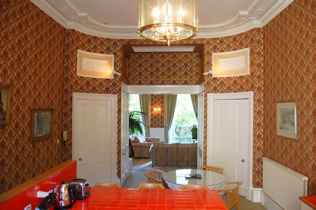 Regent Terrace, Central And Charming, Quiet Edinburgh Room photo